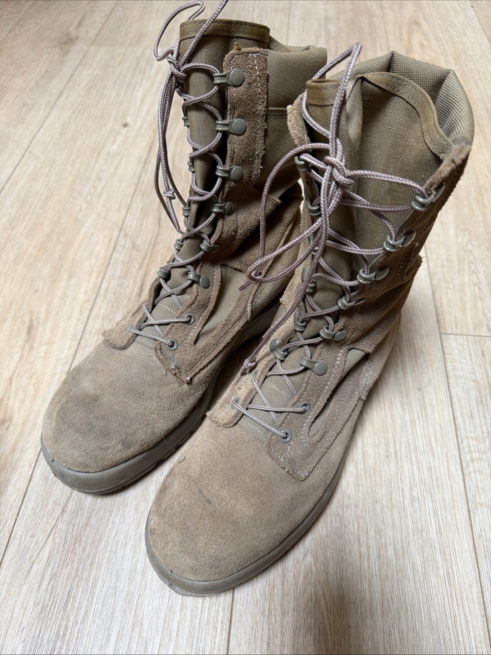 BELLEVILLE 10.5 R Army Flight Mens
Combat Boots Goretex 293 105 Desert
Tan Shoes